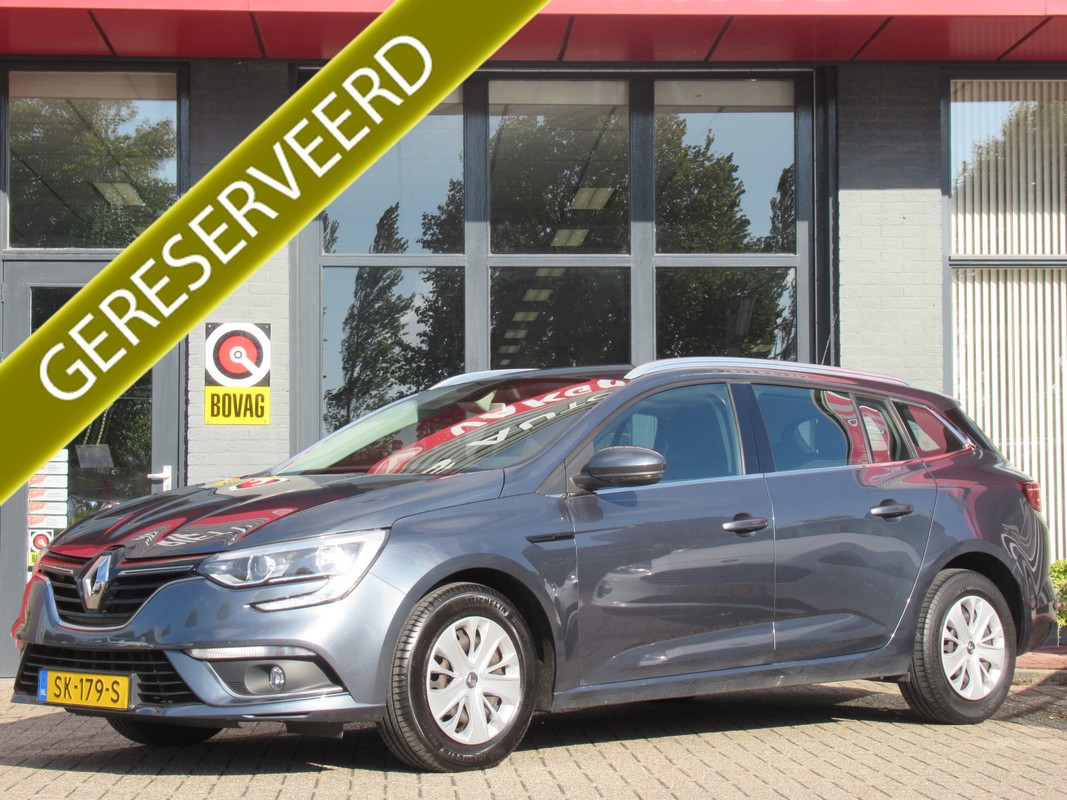 Renault-Mégane Estate-1.2 TCe Limited | Lease One en Lenen op Maat maken het mogelijk!