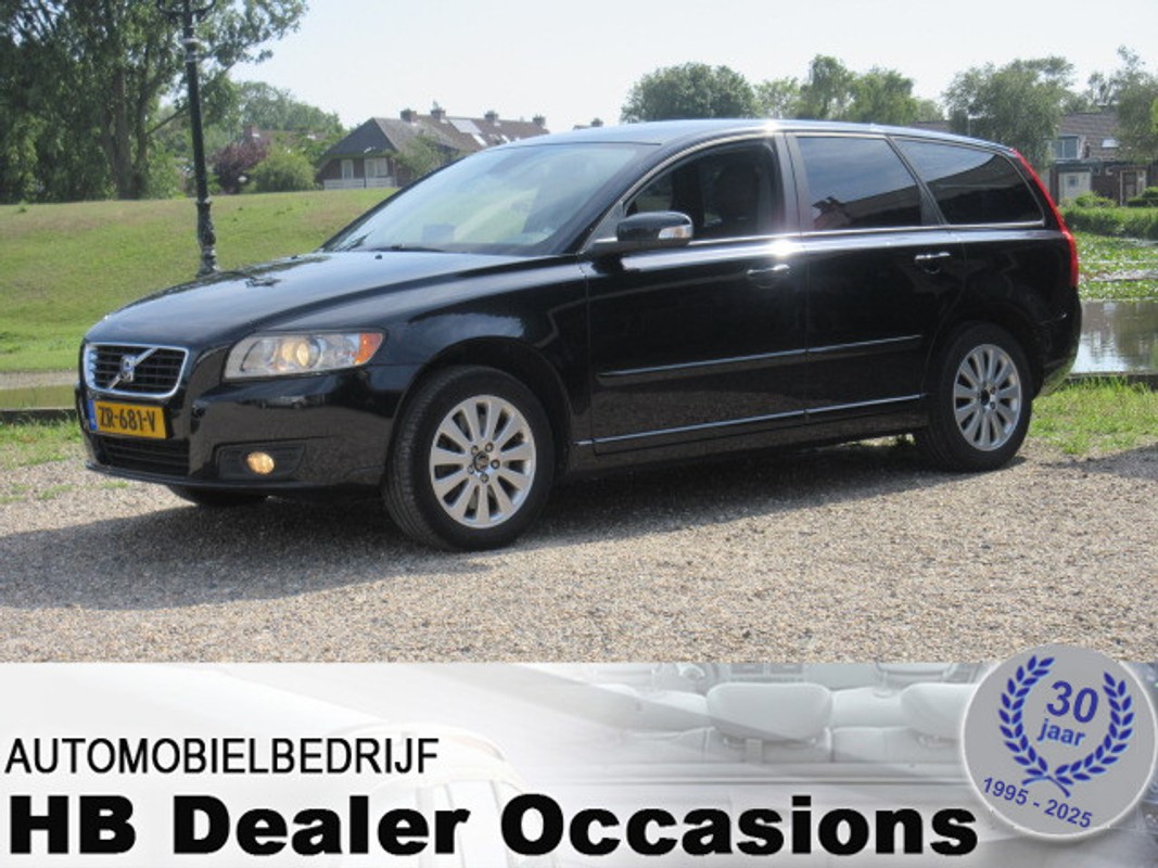 Volvo-V50-2.5 T5 AWD Summum 230 Pk | Lease One en Lenen op Maat maken het mogelijk!