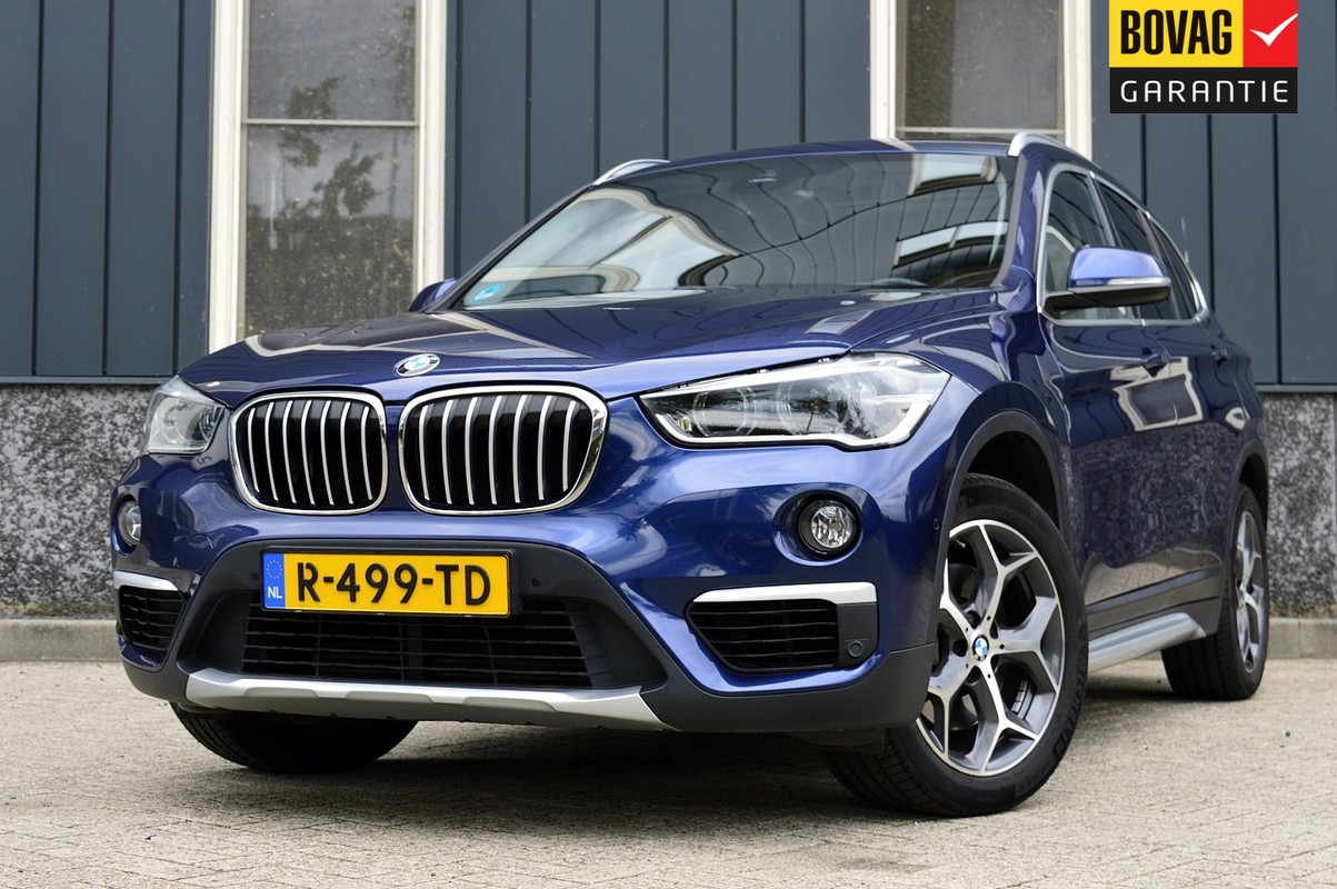 BMW-X1-sDrive20i High Executive | Lease One en Lenen op Maat maken het mogelijk!