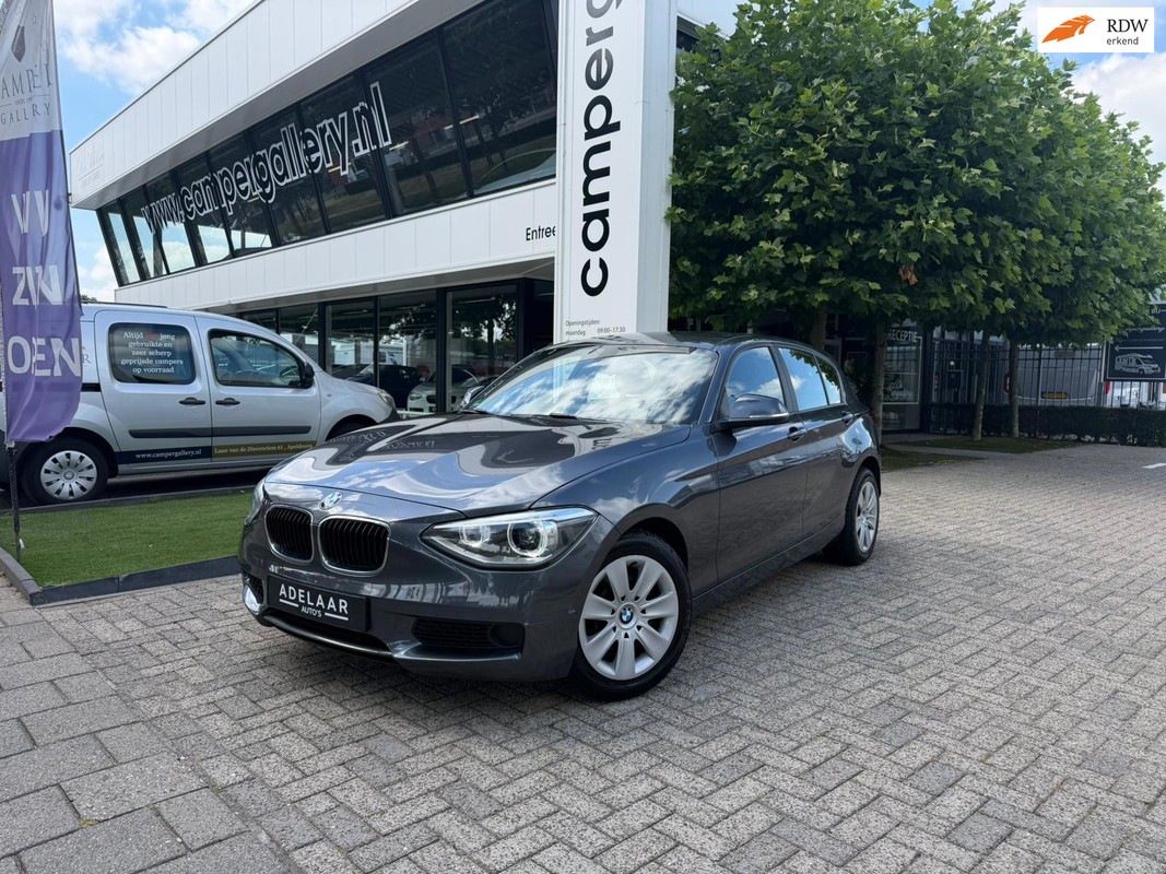 BMW-1 Serie-116i l XENON l CLIMATRONIC l STOELVERWARMING | Lease One en Lenen op Maat maken het mogelijk! BMW-1 Serie-116i l XENON l CLIMATRONIC l STOELVERWARMING | Lease One en Lenen op Maat maken het mogelijk!