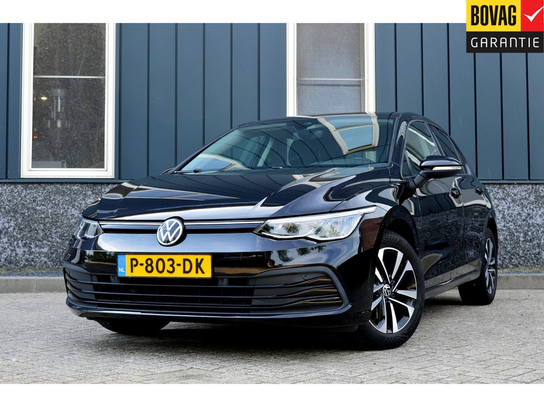 Volkswagen-Golf-1.0 TSI Life Business | Lease One en Lenen op Maat maken het mogelijk!
