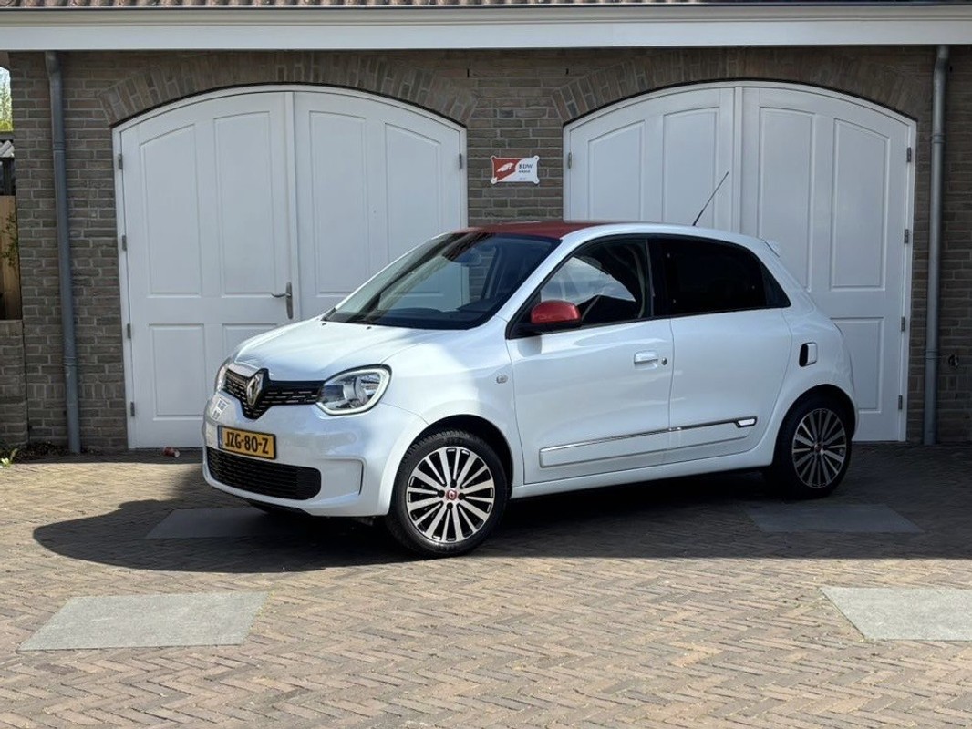 Renault-Twingo-0.9 TCe Intens | Lease One en Lenen op Maat maken het mogelijk! Renault-Twingo-0.9 TCe Intens | Lease One en Lenen op Maat maken het mogelijk!