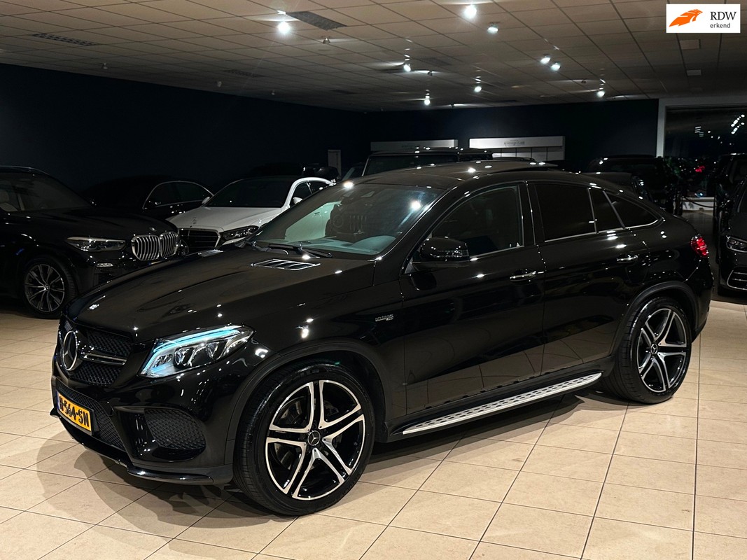Mercedes-Benz-GLE-GLE 43 AMG 4MATIC|TREKHAAK|MASSAGE|PANO|BOMVOLL | Lease One en Lenen op Maat maken het mogelijk! Mercedes-Benz-GLE-GLE 43 AMG 4MATIC|TREKHAAK|MASSAGE|PANO|BOMVOLL | Lease One en Lenen op Maat maken het mogelijk!