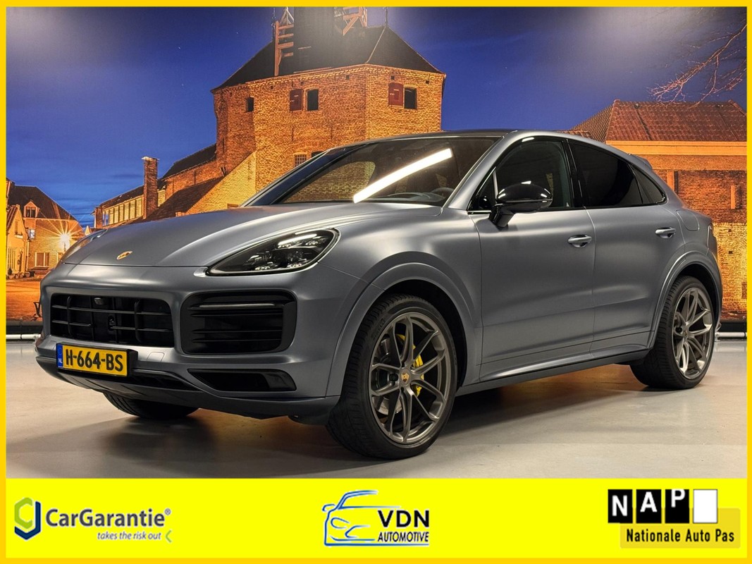 Porsche-Cayenne-Coupé 3.0 E-Hybrid Sport Chrono Carbon HUD Camera Bose | Lease One en Lenen op Maat maken het mogelijk!