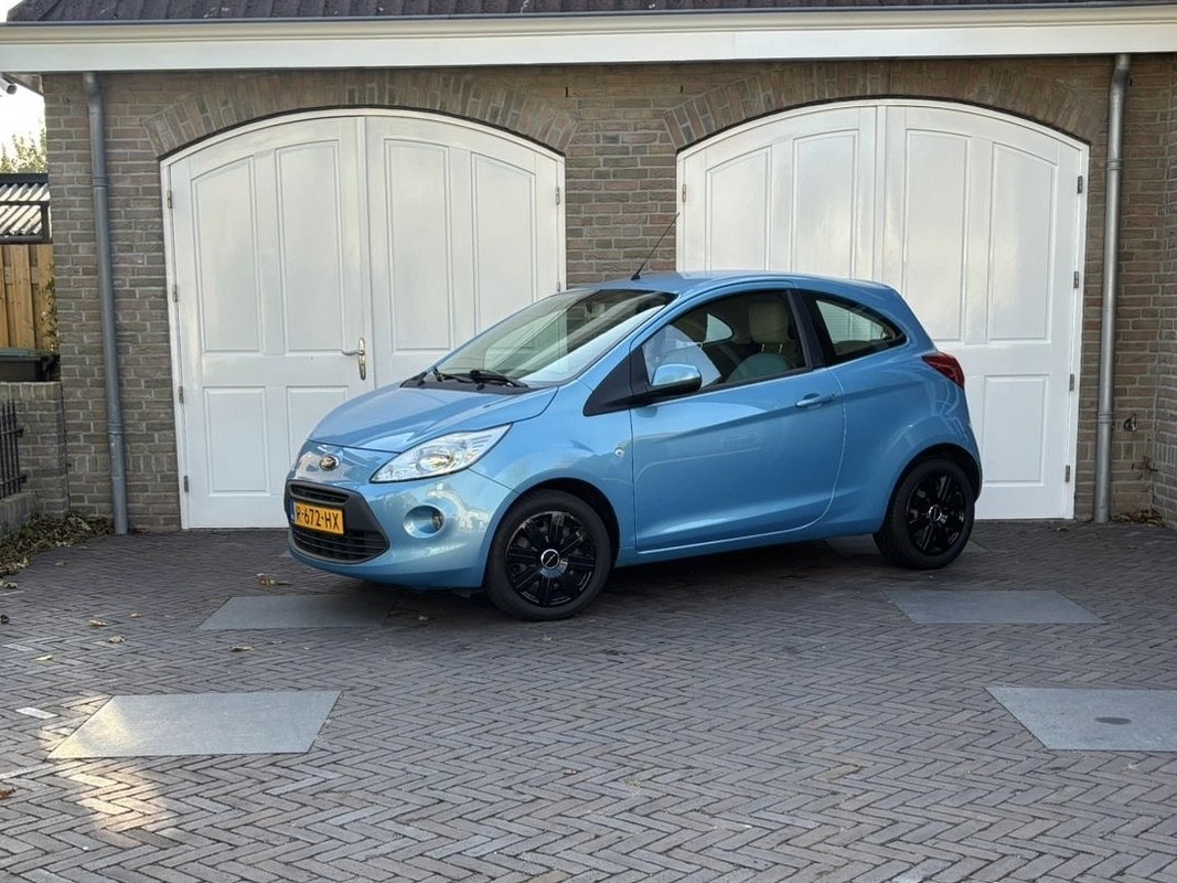Ford-Ka-1.2 Titanium | Lease One en Lenen op Maat maken het mogelijk!
