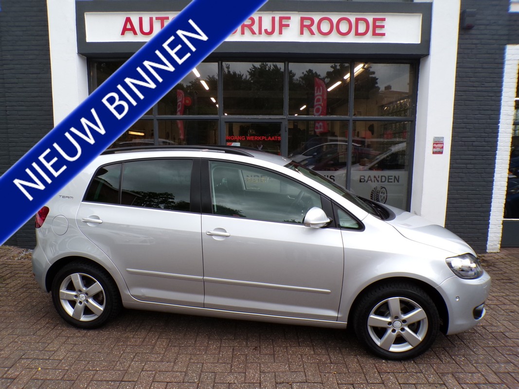 Volkswagen-Golf-1.2 TSI Comfortline AUTOMAAT | Lease One en Lenen op Maat maken het mogelijk!