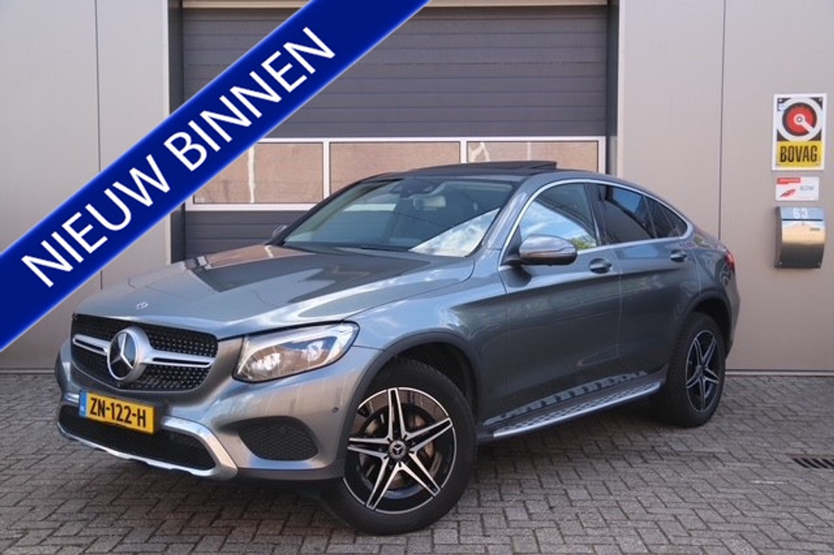 Mercedes-Benz-GLC-Coupé 350e 4MATIC Premium AMG, Burmester, Pano, 360 Camera | Lease One en Lenen op Maat maken het mogelijk!