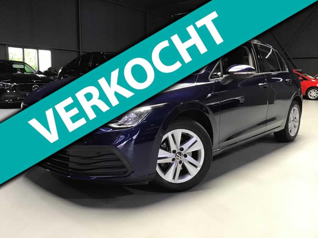 Volkswagen-Golf-1.0 eTSI Life Business I 12Mnd Garantie I DSG I Navi I Clima I Cruise I Sfeerverl. I Camera I DodeHoek I Carplay. | Lease One en Lenen op Maat maken het mogelijk!