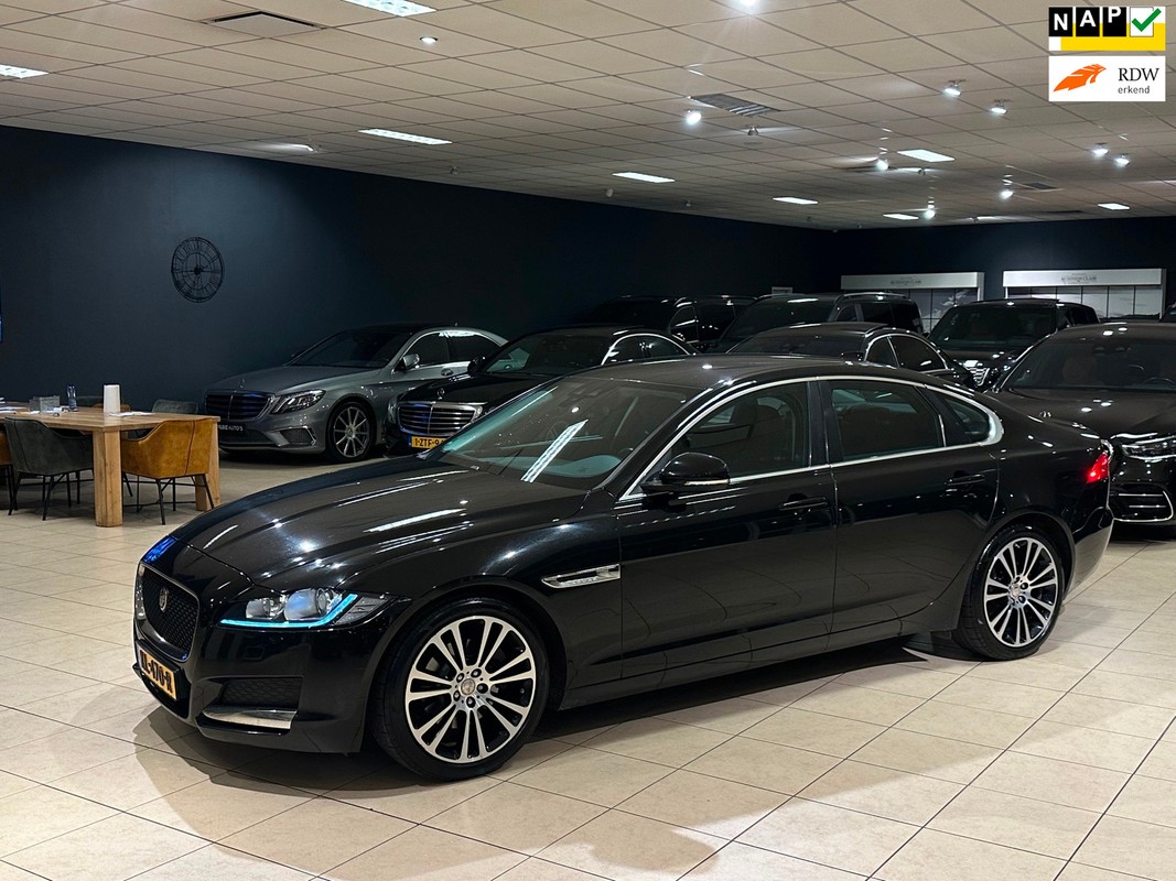 Jaguar-XF-2.0d Pure|ORIG-NL|1Eig.|BTW|LEDER|CAMERA|LANE | Lease One en Lenen op Maat maken het mogelijk! Jaguar-XF-2.0d Pure|ORIG-NL|1Eig.|BTW|LEDER|CAMERA|LANE | Lease One en Lenen op Maat maken het mogelijk!