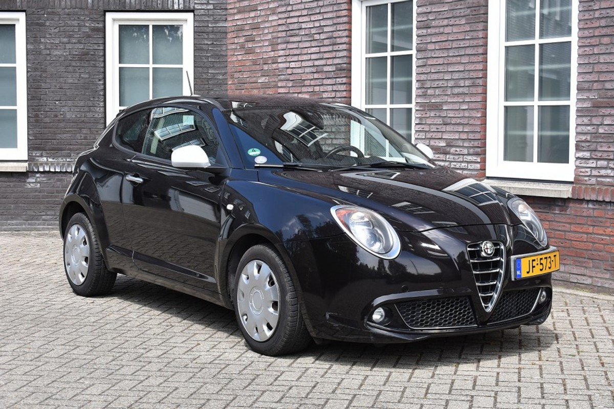 Alfa Romeo-MiTo-0.9 TwinAir Junior Wij zijn op afspraak geopend! Graag bellen voor uw komst. | Lease One en Lenen op Maat maken het mogelijk! Alfa Romeo-MiTo-0.9 TwinAir Junior Wij zijn op afspraak geopend! Graag bellen voor uw komst. | Lease One en Lenen op Maat maken het mogelijk!