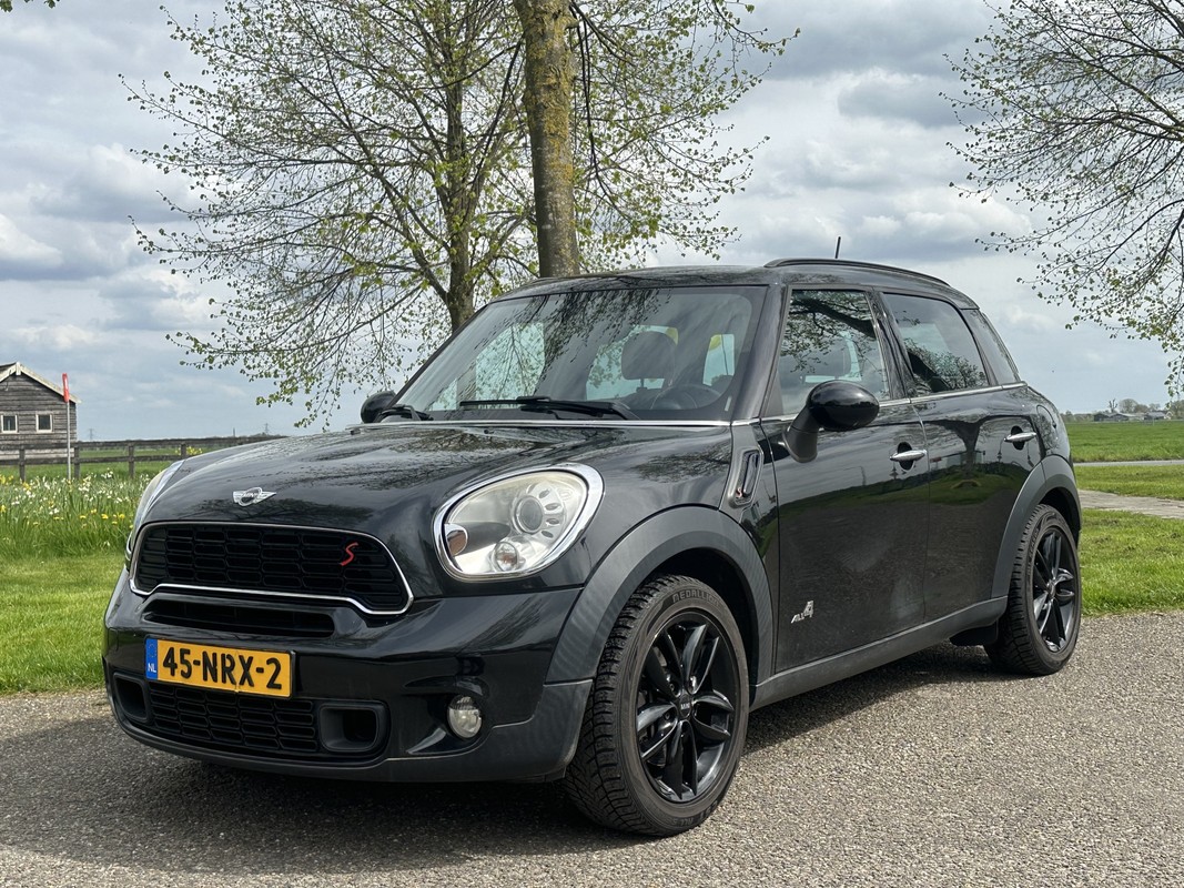 MINI-Countryman-Mini 1.6 Cooper S ALL4 Chili | Lease One en Lenen op Maat maken het mogelijk!