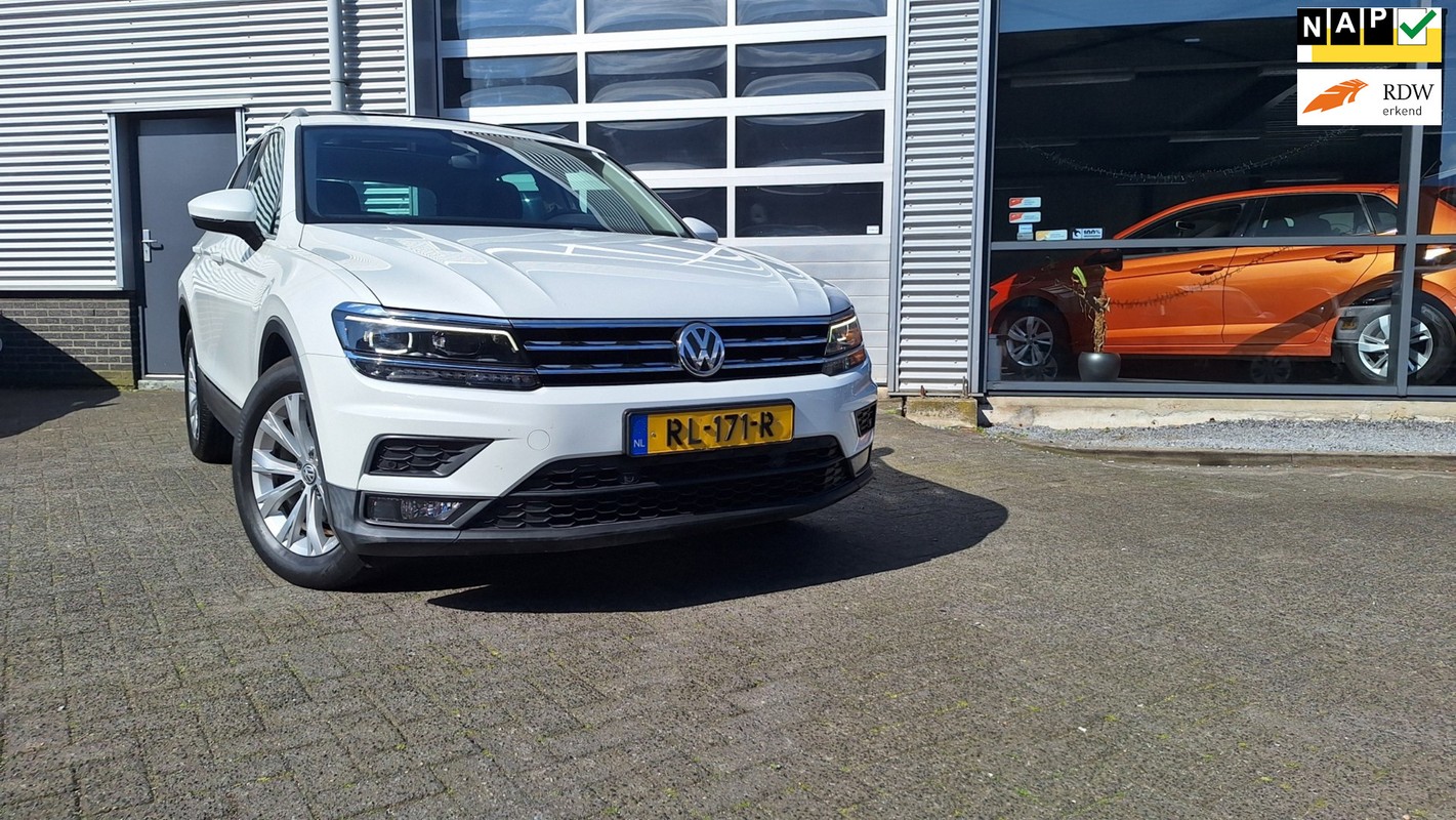 Volkswagen-Tiguan-1.4 TSI Comfortline/Navi/Camera/Panoramadak/Lm/Wit/ Metalic/Enz | Lease One en Lenen op Maat maken het mogelijk! Volkswagen-Tiguan-1.4 TSI Comfortline/Navi/Camera/Panoramadak/Lm/Wit/ Metalic/Enz | Lease One en Lenen op Maat maken het mogelijk!