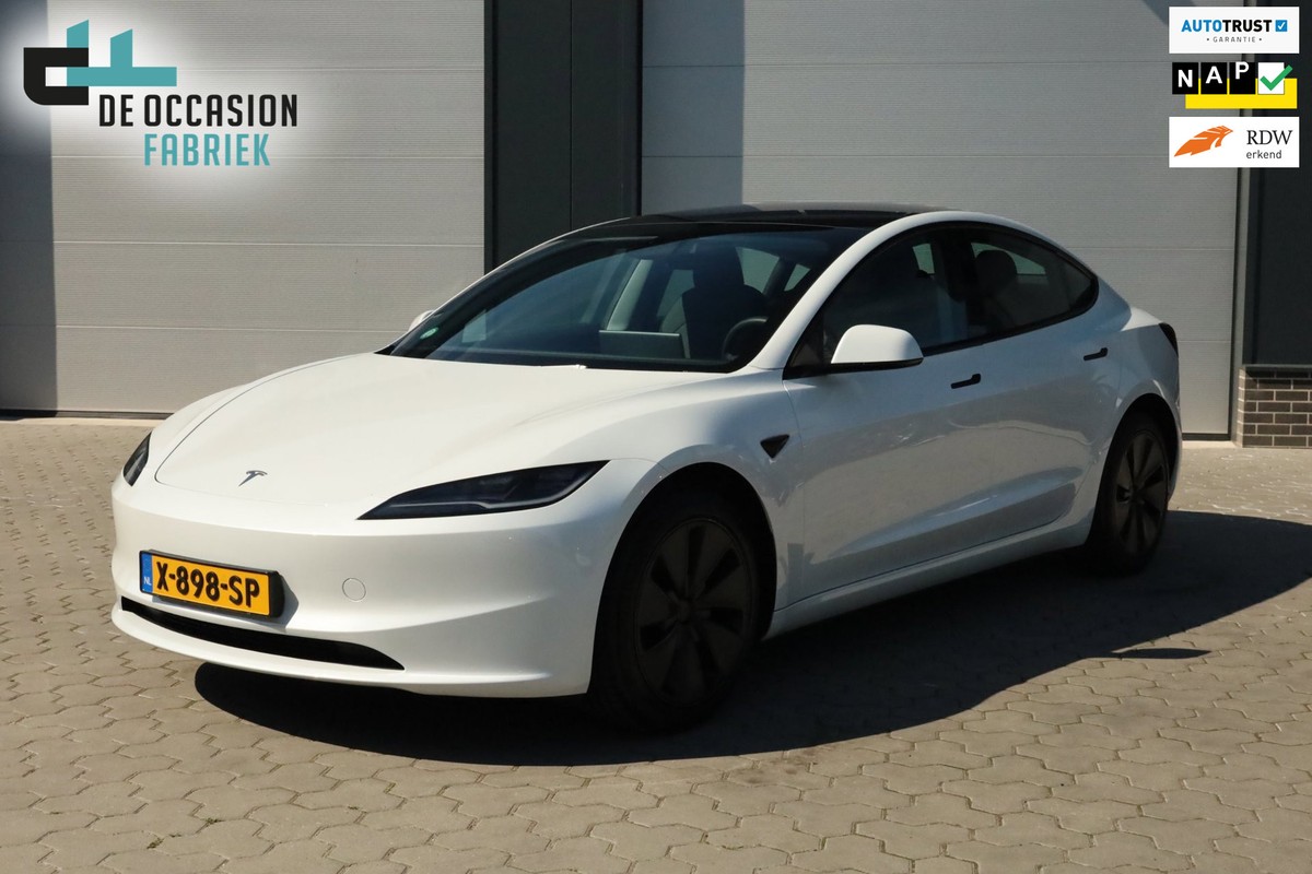 Tesla-Model 3-RWD 60 kWh Elektr. klep Stoelventilatie Ryzen | Lease One en Lenen op Maat maken het mogelijk! Tesla-Model 3-RWD 60 kWh Elektr. klep Stoelventilatie Ryzen | Lease One en Lenen op Maat maken het mogelijk!