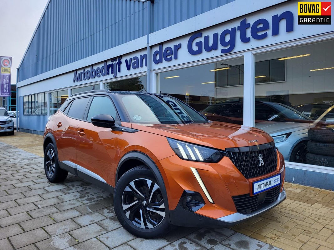 Peugeot-2008-1.2 PureTech GT / Stoelverwarming / Carplay & Android / | Lease One en Lenen op Maat maken het mogelijk!