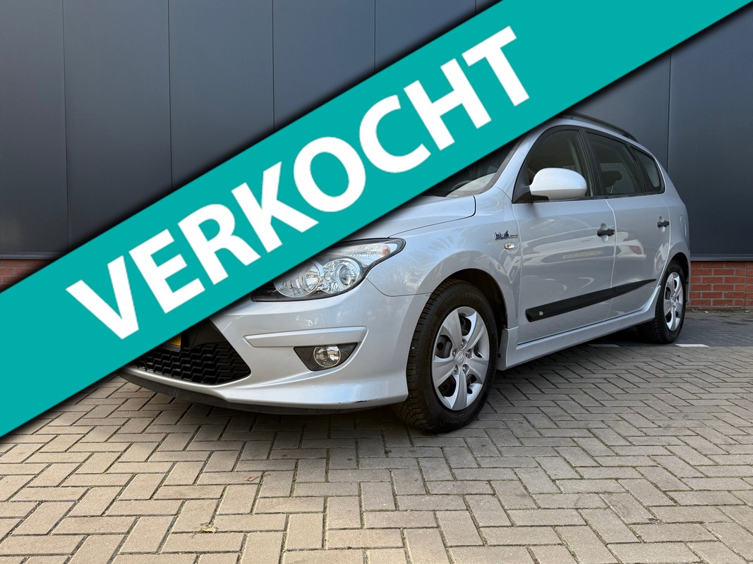 Hyundai-i30-CW 1.4i i-Drive Cool (Eerste eigenaar|12 mnd BOVAG-garantie) | Lease One en Lenen op Maat maken het mogelijk!