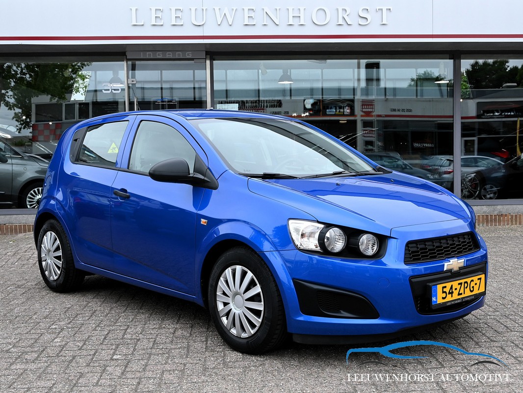 Chevrolet-Aveo-1.2 LS, 5- drs, | Lease One en Lenen op Maat maken het mogelijk!