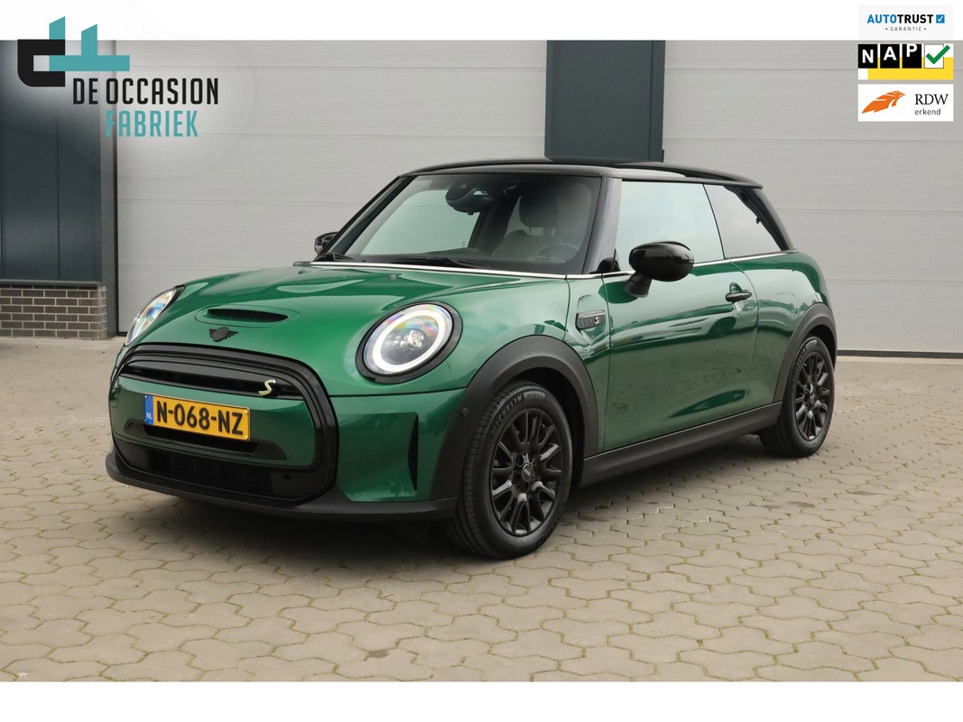 MINI-Electric-Business Edition 33 kWh - Cooper Se - Camera - Keyless | Lease One en Lenen op Maat maken het mogelijk! MINI-Electric-Business Edition 33 kWh - Cooper Se - Camera - Keyless | Lease One en Lenen op Maat maken het mogelijk!