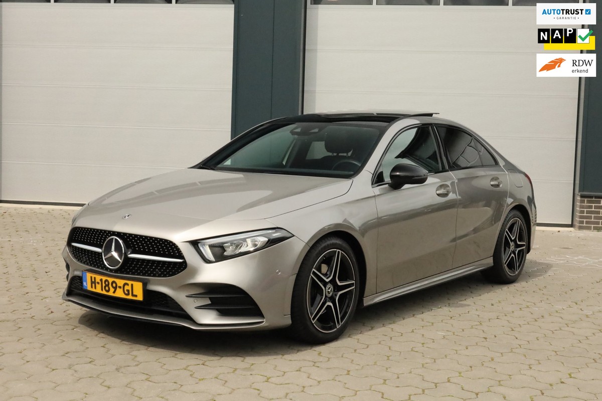 Mercedes-Benz-A-Klasse-200 Business Solution AMG Pano Carplay Widescreen | Lease One en Lenen op Maat maken het mogelijk!
