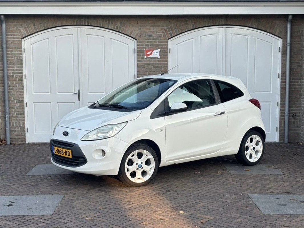 Ford-Ka-1.2 Limited | Lease One en Lenen op Maat maken het mogelijk!