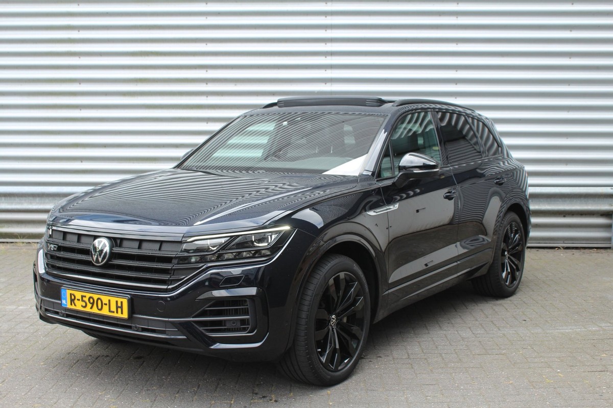 Volkswagen-Touareg-3.0 TSI 340pk R-Line DSG8 Panoramadak Trekhaak leder | Lease One en Lenen op Maat maken het mogelijk! Volkswagen-Touareg-3.0 TSI 340pk R-Line DSG8 Panoramadak Trekhaak leder | Lease One en Lenen op Maat maken het mogelijk!