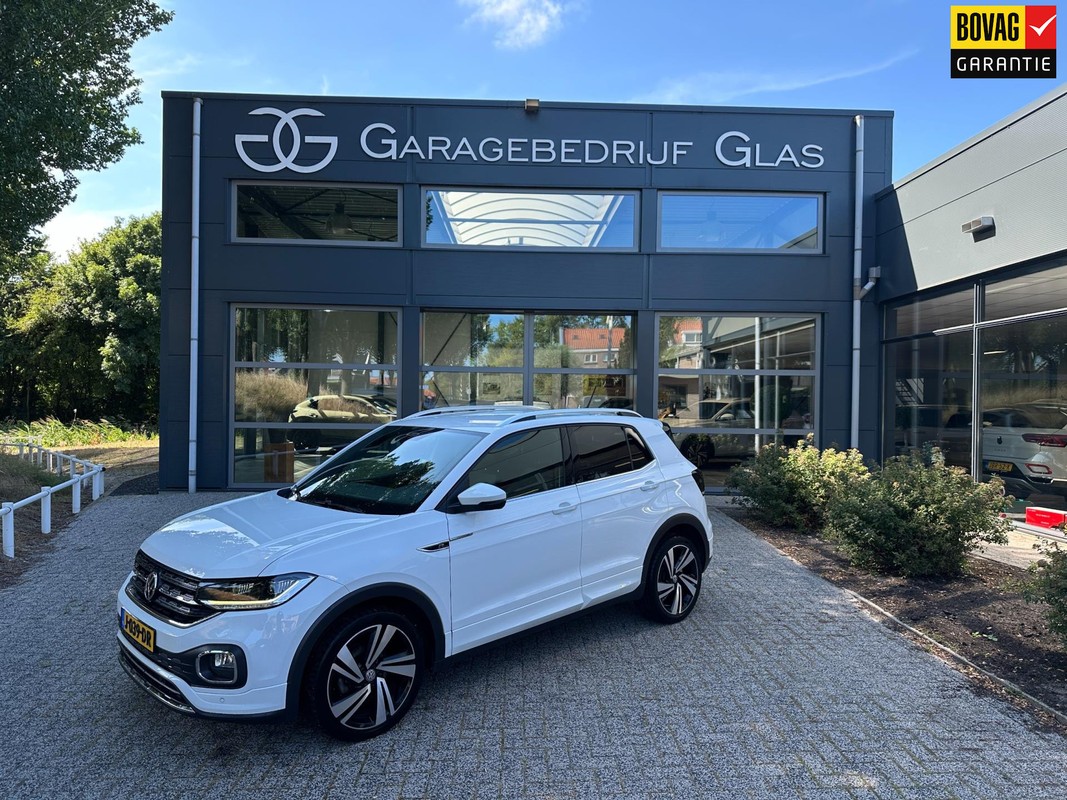 Volkswagen-T-Cross-1.0 TSI R-Line automaat carplay | Lease One en Lenen op Maat maken het mogelijk!