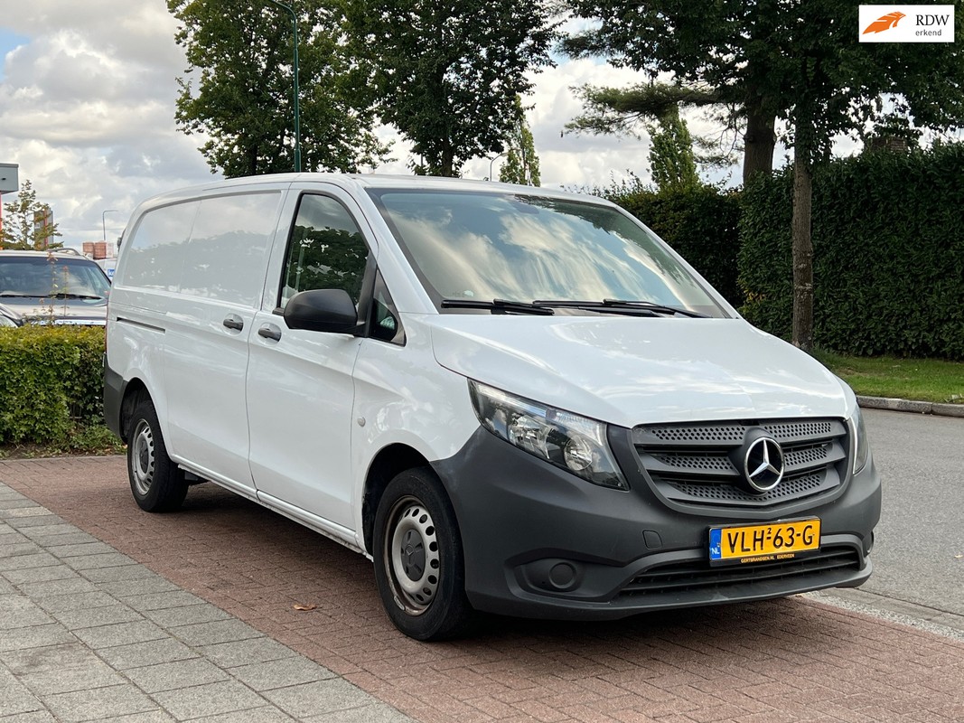 Mercedes-Benz-Vito-111 CDI Functional Lang ** 3-Zits | Lease One en Lenen op Maat maken het mogelijk!