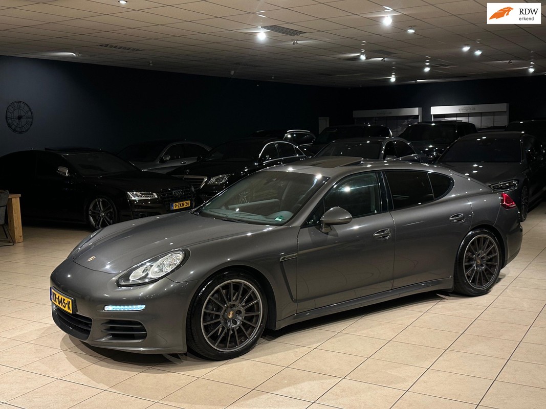 Porsche-Panamera-3.0 D/300pk/Facelift/Schuifdak/Memory/Luchtvering | Lease One en Lenen op Maat maken het mogelijk! Porsche-Panamera-3.0 D/300pk/Facelift/Schuifdak/Memory/Luchtvering | Lease One en Lenen op Maat maken het mogelijk!
