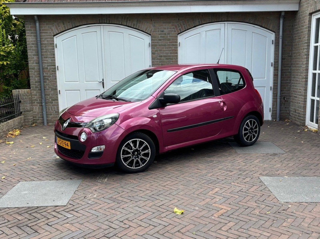 Renault-Twingo-1.2 16V Parisienne | Lease One en Lenen op Maat maken het mogelijk!