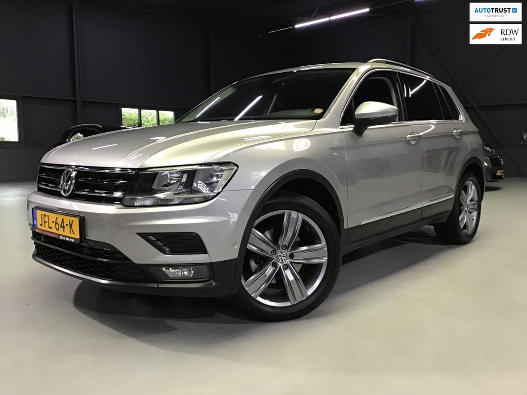 Volkswagen-Tiguan-1.5 TSI ACT Comfortline Business I Carplay I Camera I Trekhaak I Clima I Cruise I Dealer Onderh I 150PK I 19inch | Lease One en Lenen op Maat maken het mogelijk! Volkswagen-Tiguan-1.5 TSI ACT Comfortline Business I Carplay I Camera I Trekhaak I Clima I Cruise I Dealer Onderh I 150PK I 19inch | Lease One en Lenen op Maat maken het mogelijk!