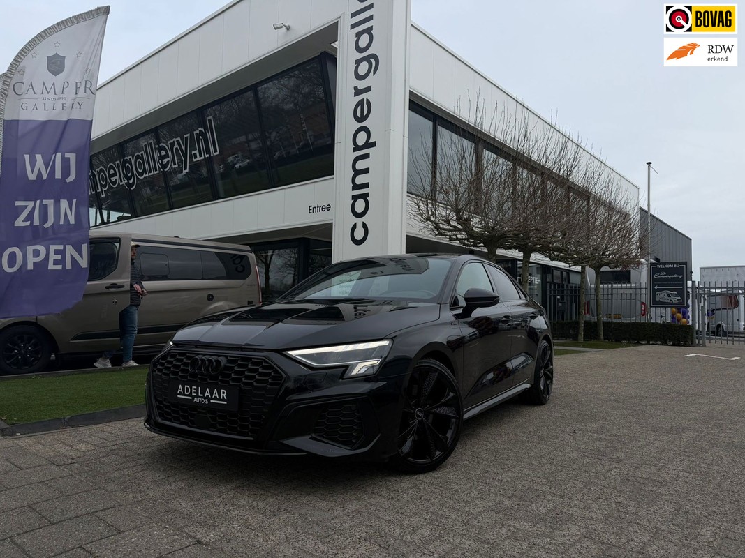 Audi-A3-Limousine 35 TFSI S-LINE 2X, APPLE CARPLAY, VIRTUAL COCKPIT PRO | Lease One en Lenen op Maat maken het mogelijk!
