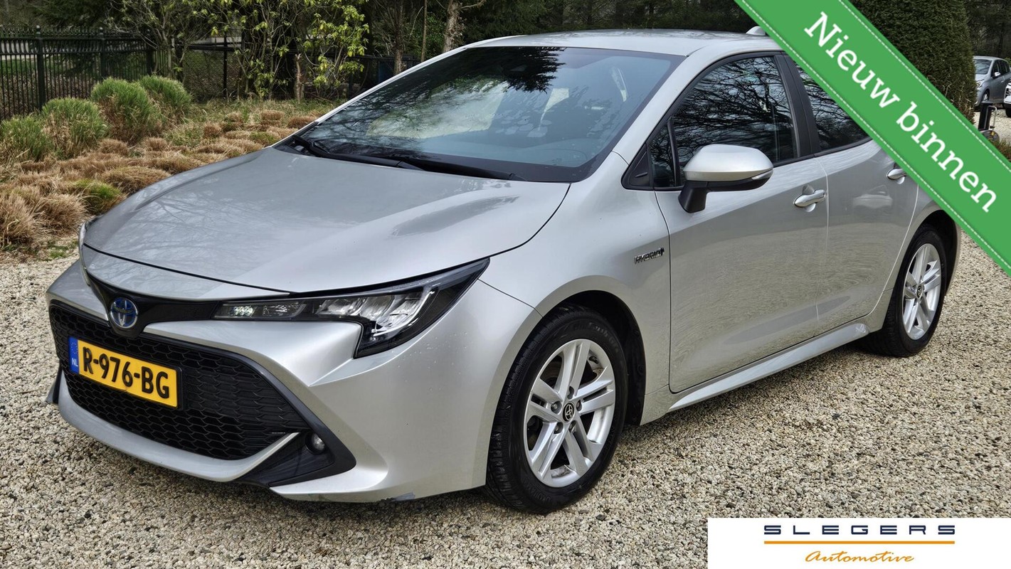Toyota-Corolla-1.8 Hybrid Active | Lease One en Lenen op Maat maken het mogelijk!