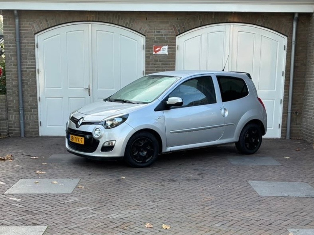 Renault-Twingo-1.2 16V Collection | Lease One en Lenen op Maat maken het mogelijk!