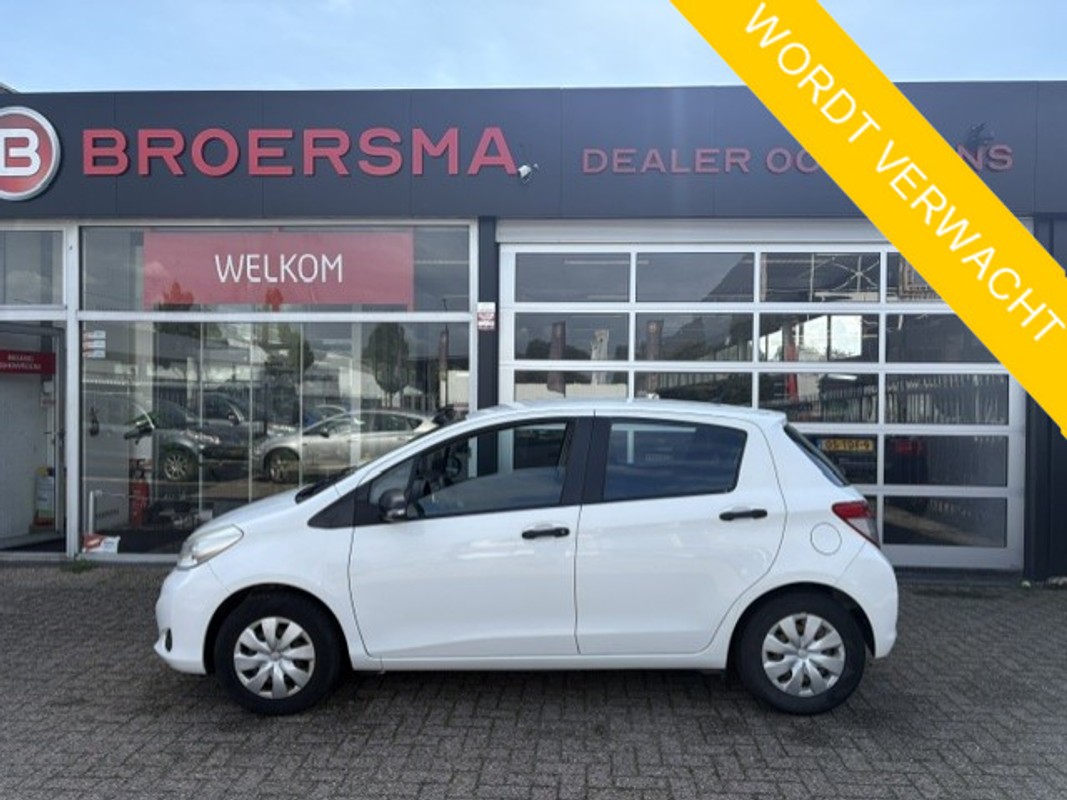 Toyota-Yaris-1.0 VVT-i Comfort | Lease One en Lenen op Maat maken het mogelijk!