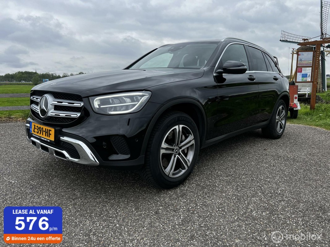 Mercedes-Benz-GLC-300de 4MATIC PLUG INN HYBRID | Lease One en Lenen op Maat maken het mogelijk!