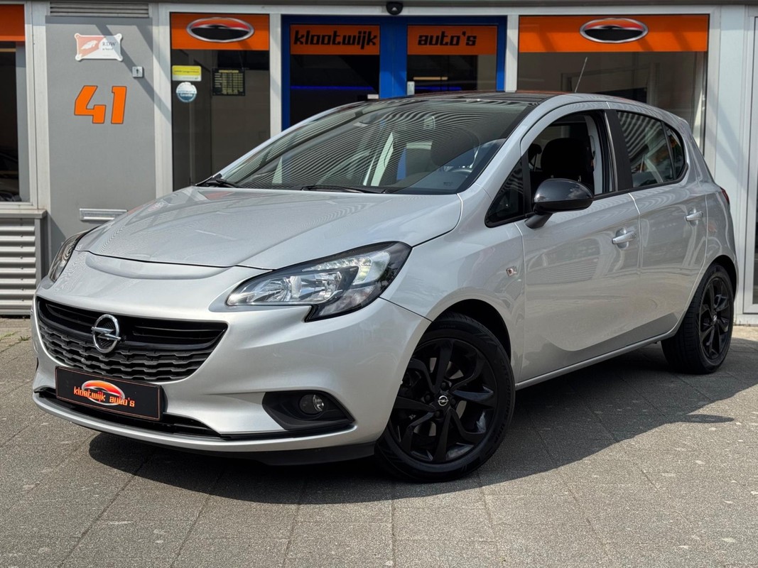 Opel-Corsa-1.4 Black Edition Navigatie Cruise Camera CarPlay Dealer Onderhouden | Lease One en Lenen op Maat maken het mogelijk!