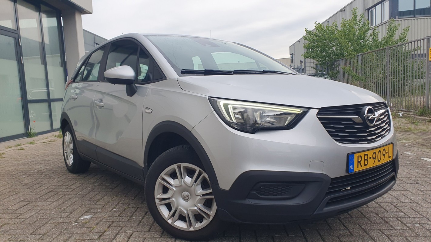Opel-Crossland X-1.2 Turbo Online Edition | Lease One en Lenen op Maat maken het mogelijk!
