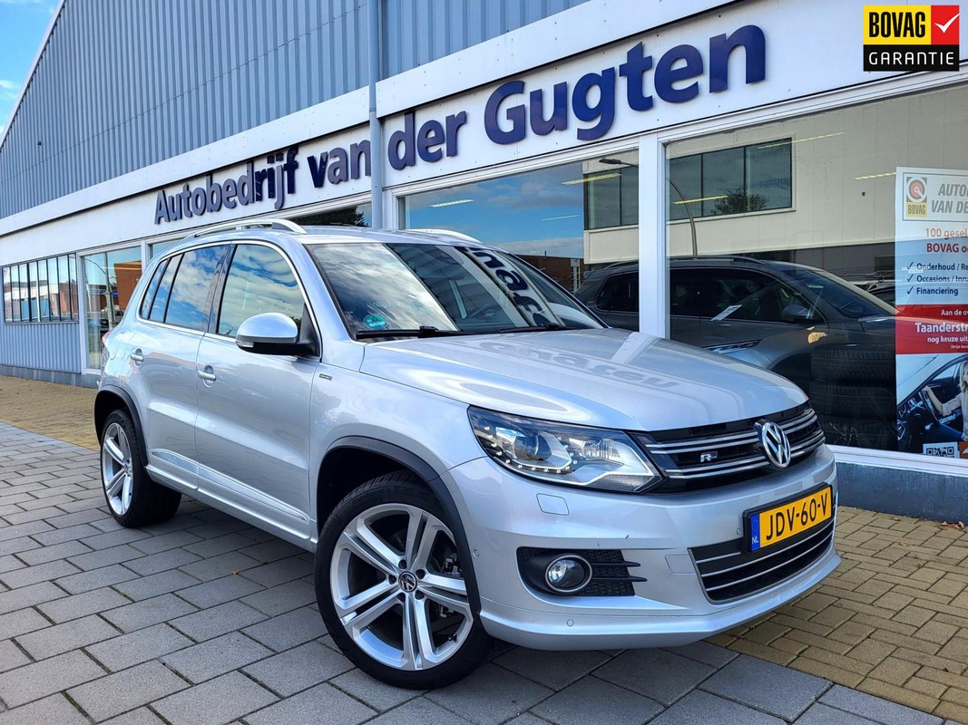 Volkswagen-Tiguan-2.0 TDI 4Motion R-Line | Lease One en Lenen op Maat maken het mogelijk!