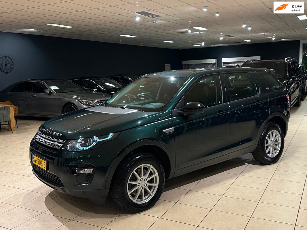 Land Rover-Discovery Sport-2.0 TD4 Urban Series Pure|Trekhaak|Automaat|Kamera | Lease One en Lenen op Maat maken het mogelijk!