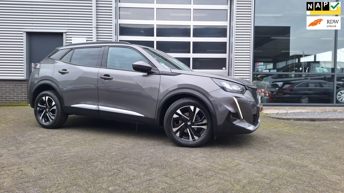 Peugeot-2008-1.2 PureTech Blue Lease Allure | Lease One en Lenen op Maat maken het mogelijk!
