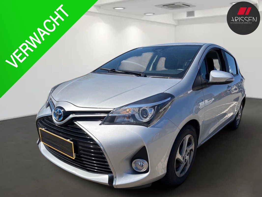 Toyota-Yaris-1.5 Hybrid Aspiration | Lease One en Lenen op Maat maken het mogelijk!