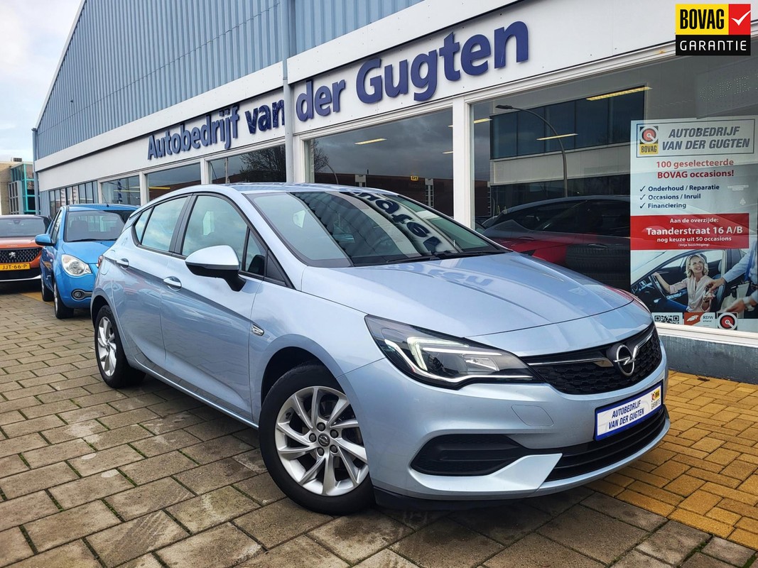 Opel-Astra-1.2 Edition / Airco / Parkeersensoren achter / | Lease One en Lenen op Maat maken het mogelijk!