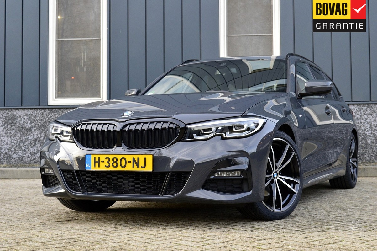 BMW-3 Serie-Touring 320i M-Sport | Lease One en Lenen op Maat maken het mogelijk!