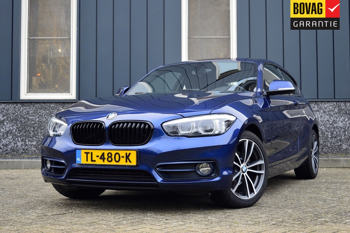 BMW-1 Serie-118i Executive | Lease One en Lenen op Maat maken het mogelijk!