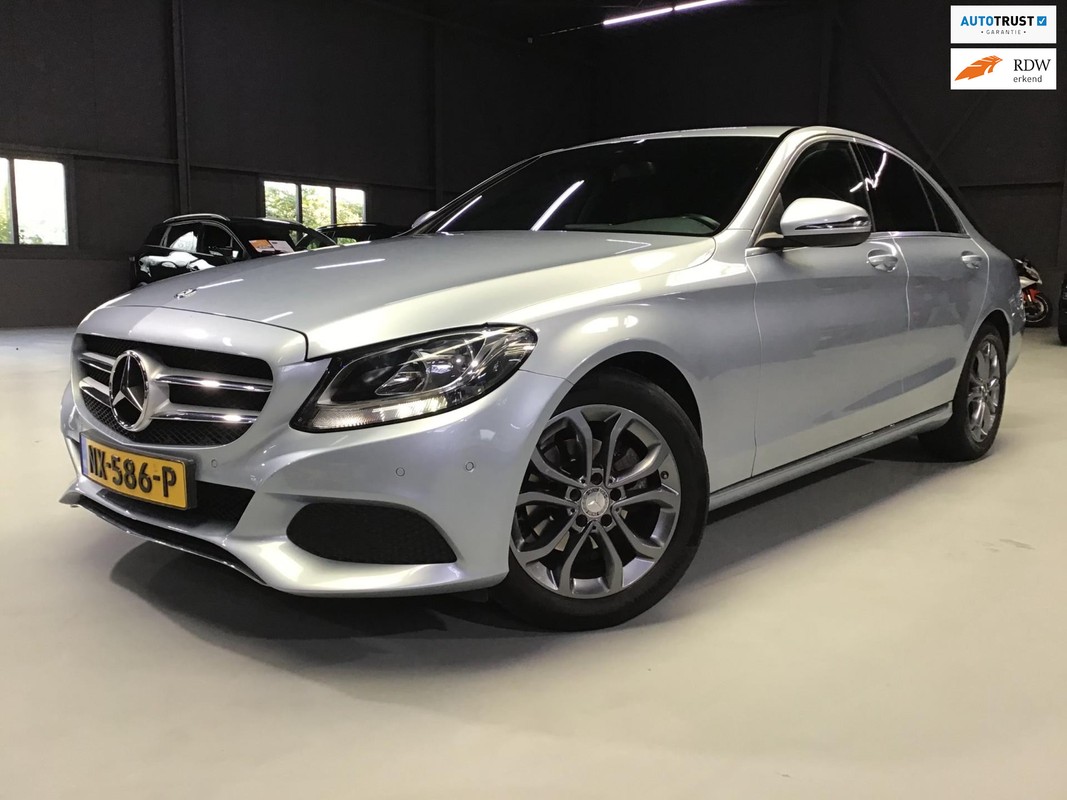Mercedes-Benz-C-Klasse-180 Prestige I 92xxx Km I 2e Eigen I Navi I Clima I Cruise I Stoelverw. I Led I 17 inch I Goed Onderhouden. | Lease One en Lenen op Maat maken het mogelijk! Mercedes-Benz-C-Klasse-180 Prestige I 92xxx Km I 2e Eigen I Navi I Clima I Cruise I Stoelverw. I Led I 17 inch I Goed Onderhouden. | Lease One en Lenen op Maat maken het mogelijk!