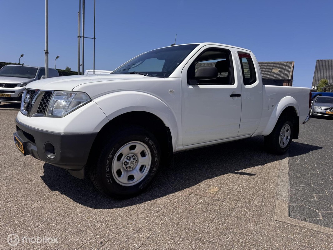 Nissan-Navara-2.5 dCi XE King Cab 57800 km NAP Marge | Lease One en Lenen op Maat maken het mogelijk! Nissan-Navara-2.5 dCi XE King Cab 57800 km NAP Marge | Lease One en Lenen op Maat maken het mogelijk!