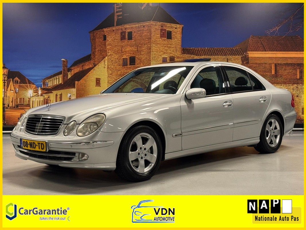 Mercedes-Benz-E-Klasse-320 Avantgarde Aut Schuifdak Leer Xenon | Lease One en Lenen op Maat maken het mogelijk!