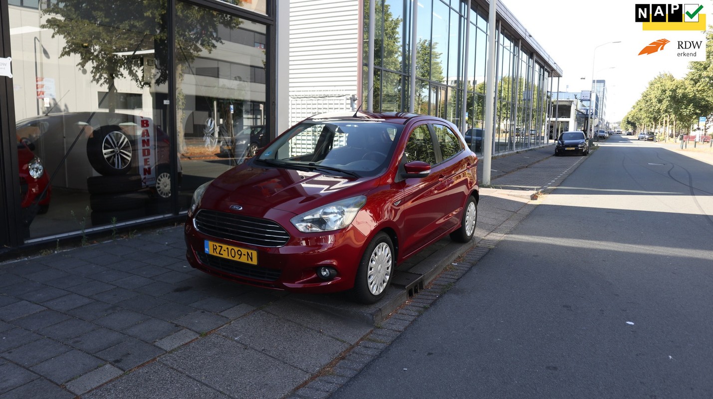 Ford-Ka-Ka+ 1.2 Trend Ultimate CRUISE CONTROL / DEALER ONDERHOUDEN | Lease One en Lenen op Maat maken het mogelijk! Ford-Ka-Ka+ 1.2 Trend Ultimate CRUISE CONTROL / DEALER ONDERHOUDEN | Lease One en Lenen op Maat maken het mogelijk!