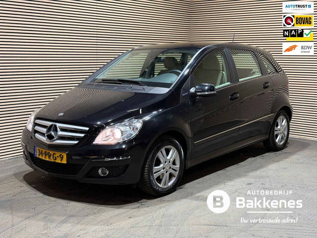 Mercedes-Benz-B-Klasse-160 BlueEF. Business | 1e eigenaar | Dealer onderhoud | Trekhaak | Lease One en Lenen op Maat maken het mogelijk! Mercedes-Benz-B-Klasse-160 BlueEF. Business | 1e eigenaar | Dealer onderhoud | Trekhaak | Lease One en Lenen op Maat maken het mogelijk!