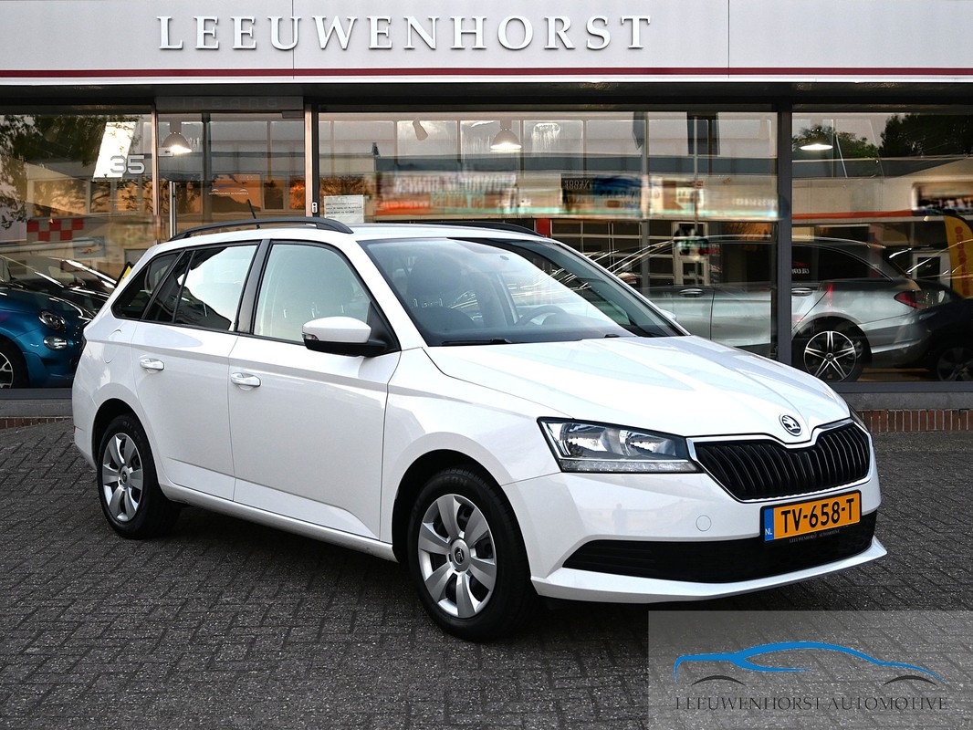 Škoda-Fabia-Combi 1.0 Active, Apple Carplay, LED, airco, cruise, NL-auto | Lease One en Lenen op Maat maken het mogelijk!