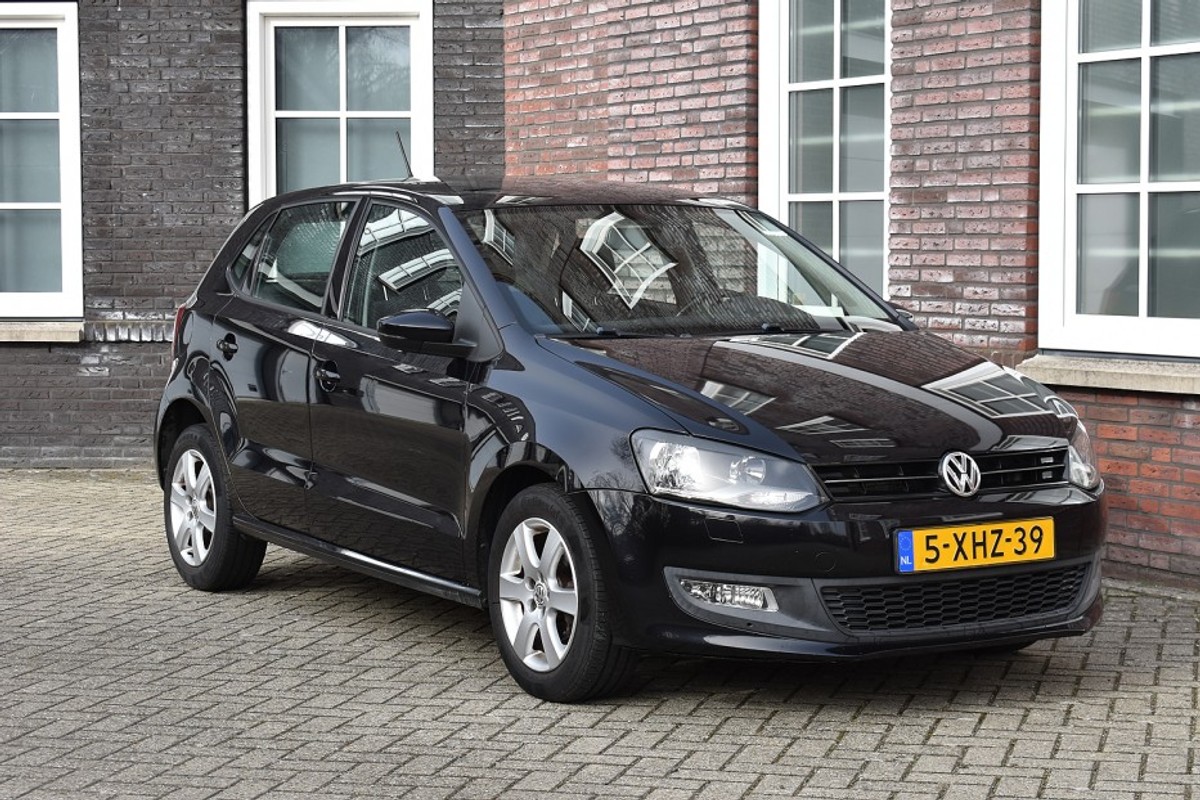 Volkswagen-Polo-1.2 TSI Highline Wij zijn op afspraak geopend! Graag bellen voor uw komst. | Lease One en Lenen op Maat maken het mogelijk!